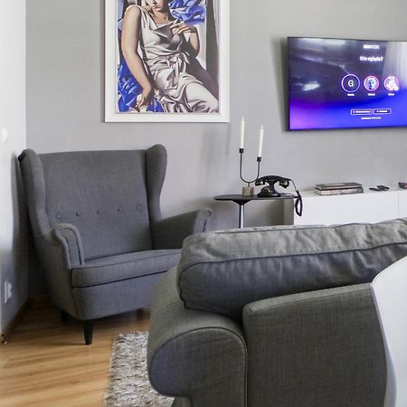 Nr 1 Europa22 Centrum Apartment Old Town Warsaw Stare Miasto Historyczna Kamienica Umiejscowiona W Zabytkowej Czesci Warszawy Obok Parku Multimedialnego I Barbakanu Parking 24H Sniadanie Opcjonaln Breakfast Optional Check In From 14 Pm Parter Ground Exteriör bild