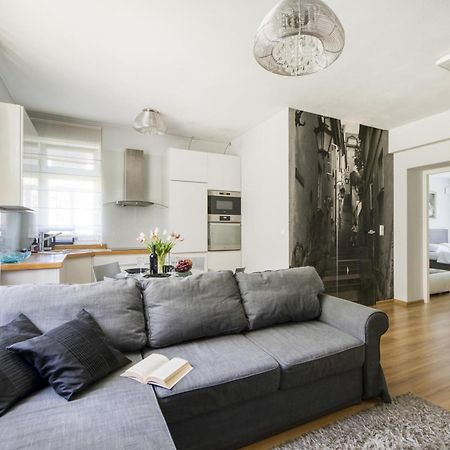 Nr 1 Europa22 Centrum Apartment Old Town Warsaw Stare Miasto Historyczna Kamienica Umiejscowiona W Zabytkowej Czesci Warszawy Obok Parku Multimedialnego I Barbakanu Parking 24H Sniadanie Opcjonaln Breakfast Optional Check In From 14 Pm Parter Ground Exteriör bild